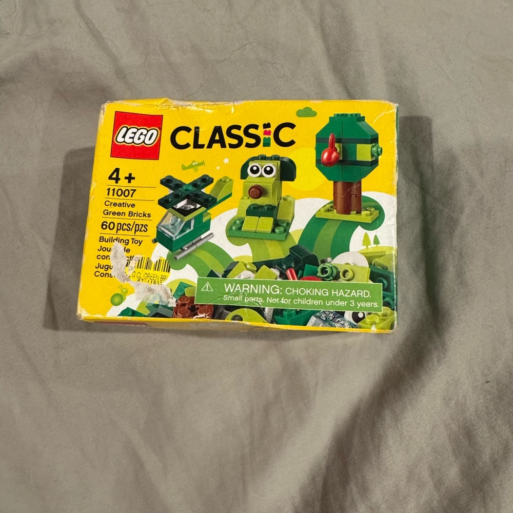 NWT LEGO Classic Creative Green Bricks Set #11007